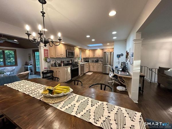 6 Roby , Branford, CT 06405