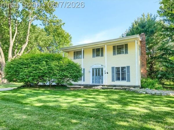 4232 Knollwood Drive, Grand Blanc Twp, MI 48439