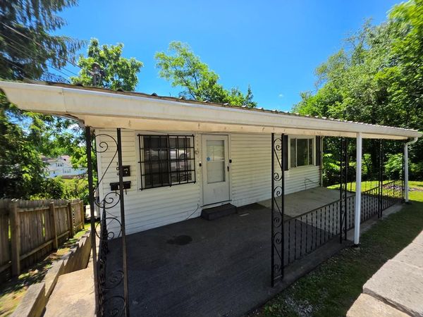 106 Quarry St., BECKLEY, WV 25801