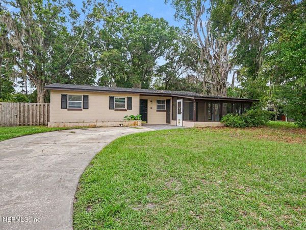 7044 RED ROBIN DRIVE Drive, Jacksonville, FL 32210