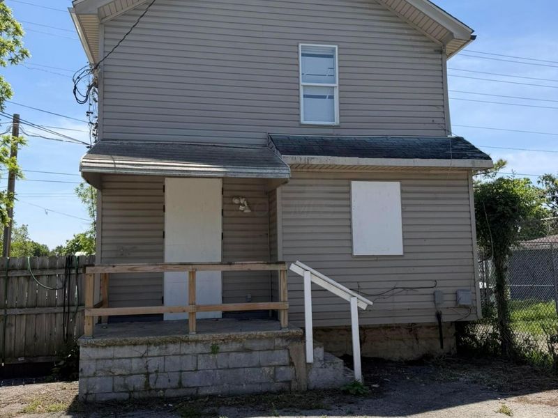 1674 E Hudson Street , Columbus, OH 43211 Photo 6