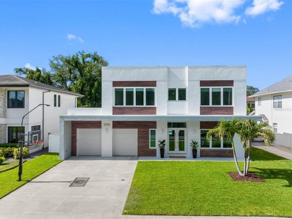 3208 W LAWN AVENUE , TAMPA, FL 33611