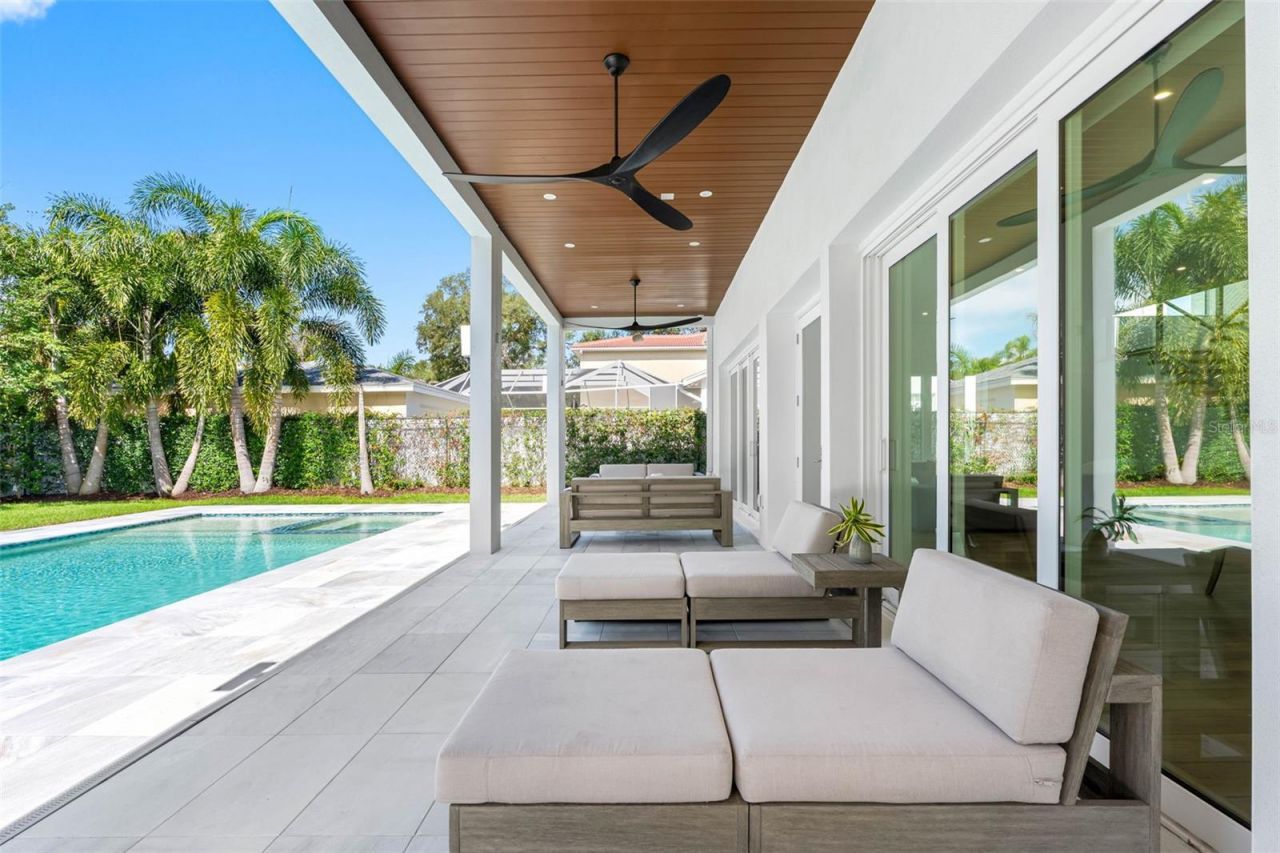 3208 W Lawn Avenue, Tampa, FL 33611 Photo