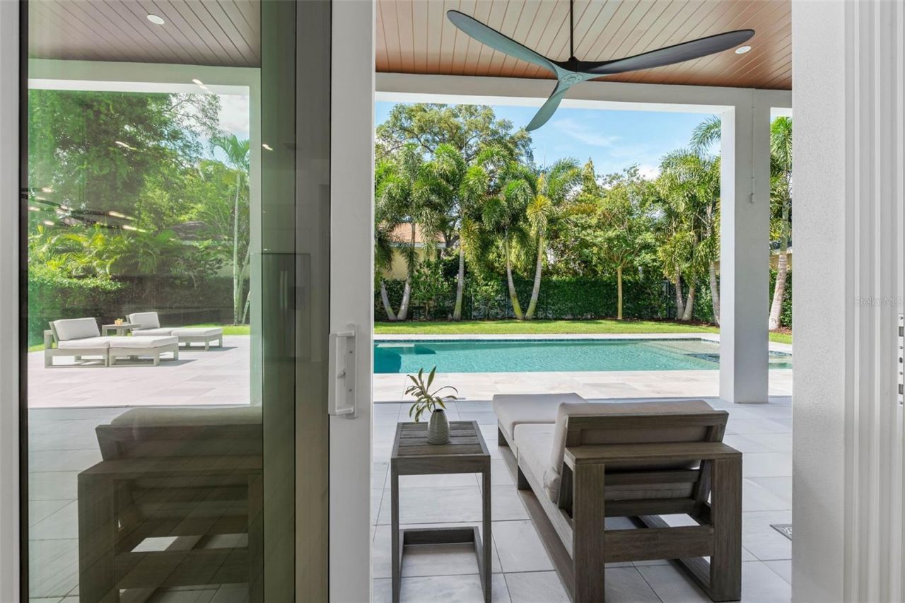 3208 W Lawn Avenue, Tampa, FL 33611 Photo