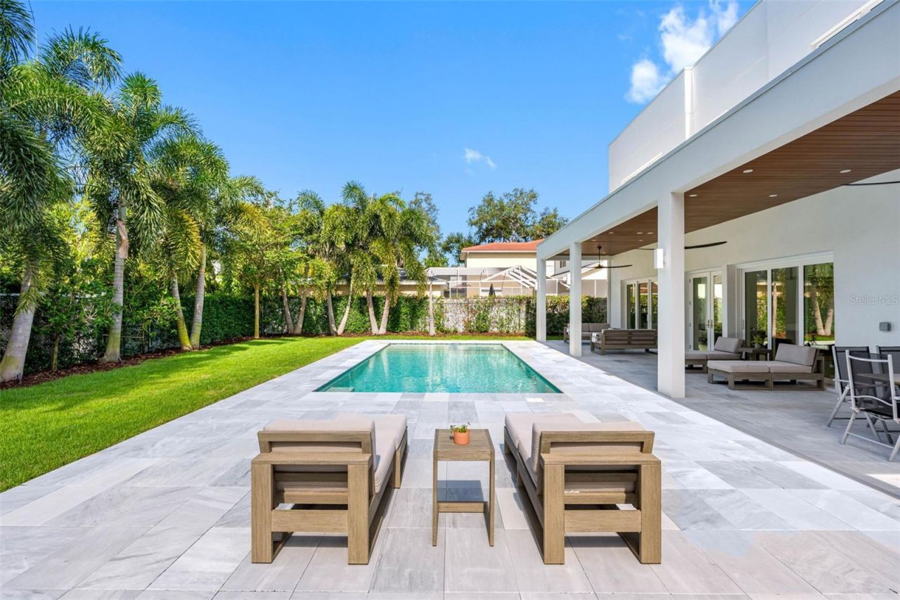 3208 W Lawn Avenue, Tampa, FL 33611 Photo