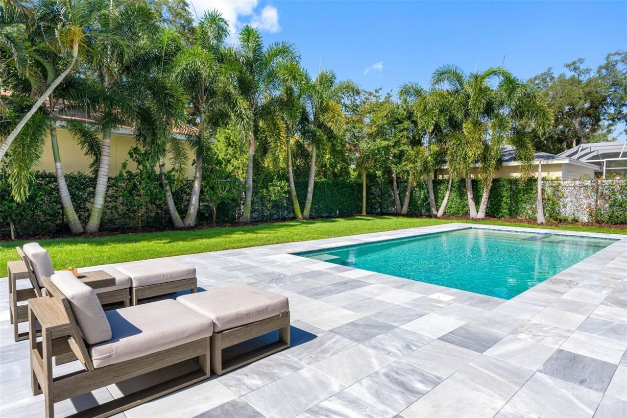 3208 W Lawn Avenue, Tampa, FL 33611 Photo