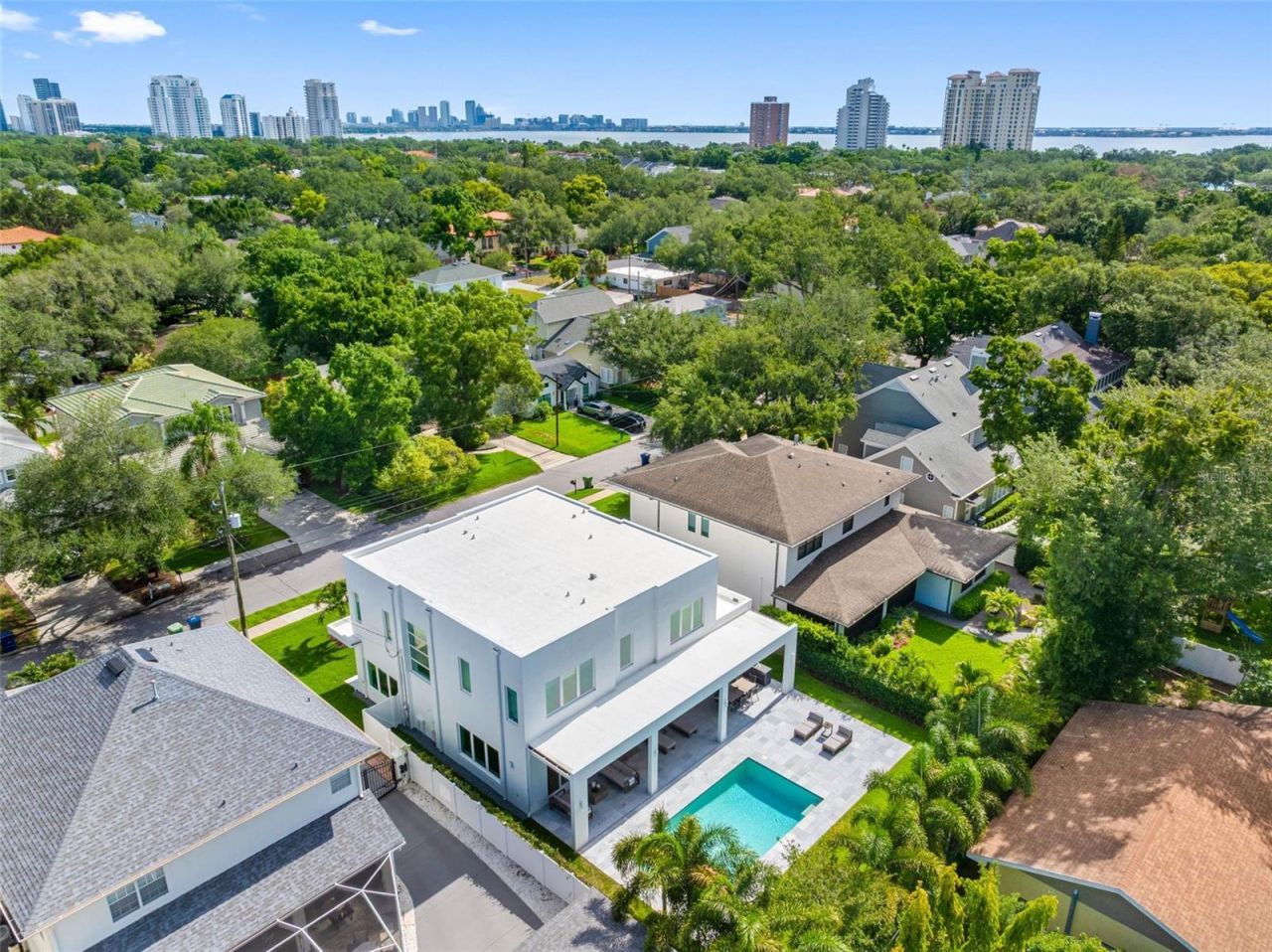 3208 W Lawn Avenue, Tampa, FL 33611 Photo