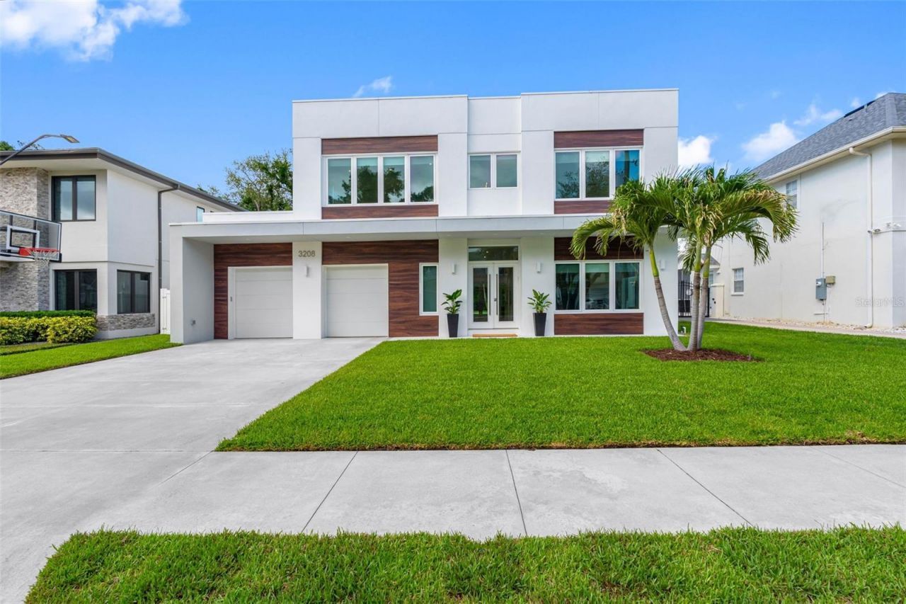 3208 W Lawn Avenue, Tampa, FL 33611 Photo