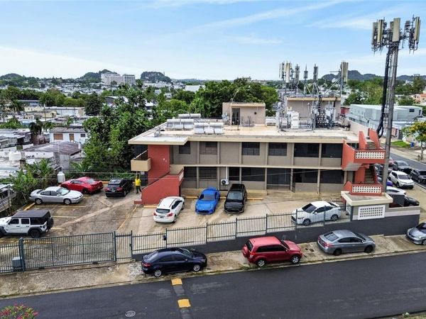 1 HNAS DAVILA, BETANCES ESQ A D, BAYAMON, PR 00959