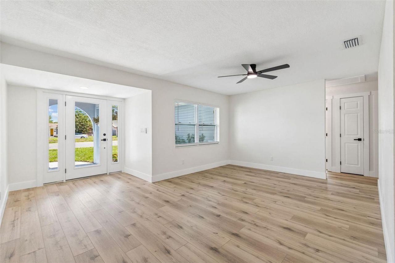 1101 54th Avenue S, Saint Petersburg, FL 33705 Photo