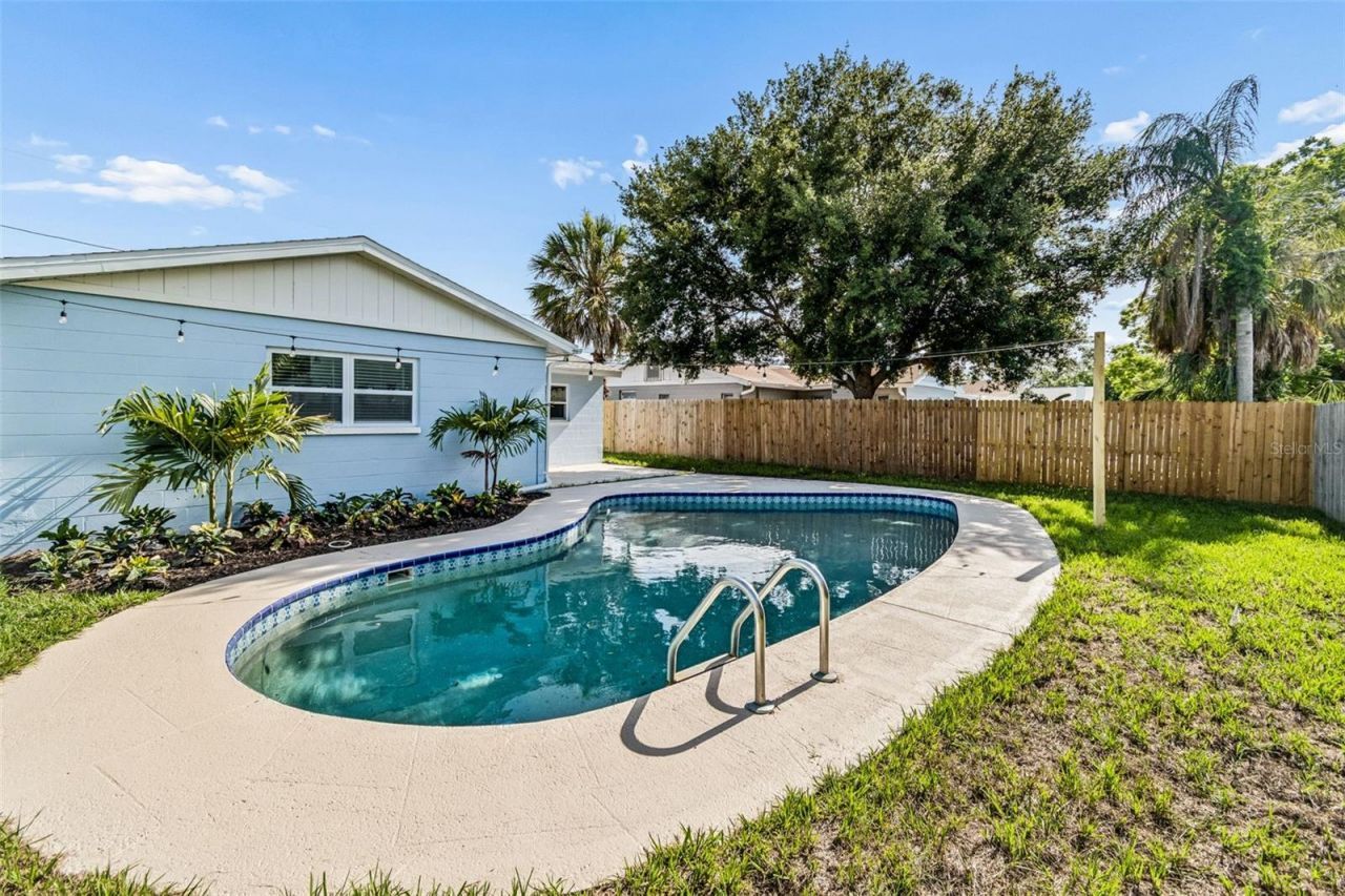 1101 54th Avenue S, Saint Petersburg, FL 33705 Photo