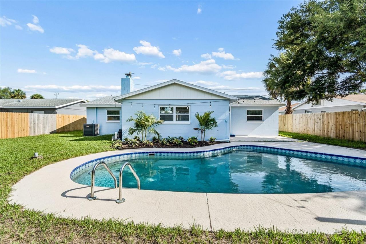 1101 54th Avenue S, Saint Petersburg, FL 33705 Photo