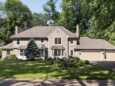 6608 Mohawk Trail, Edina, MN 55439