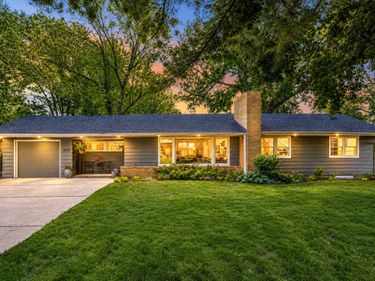 2030 Ordway Street, Golden Valley, MN 55422