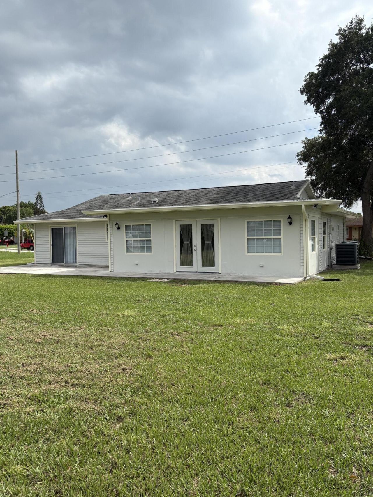 285 NE Floresta Drive, Port Saint Lucie, FL 34983 Photo