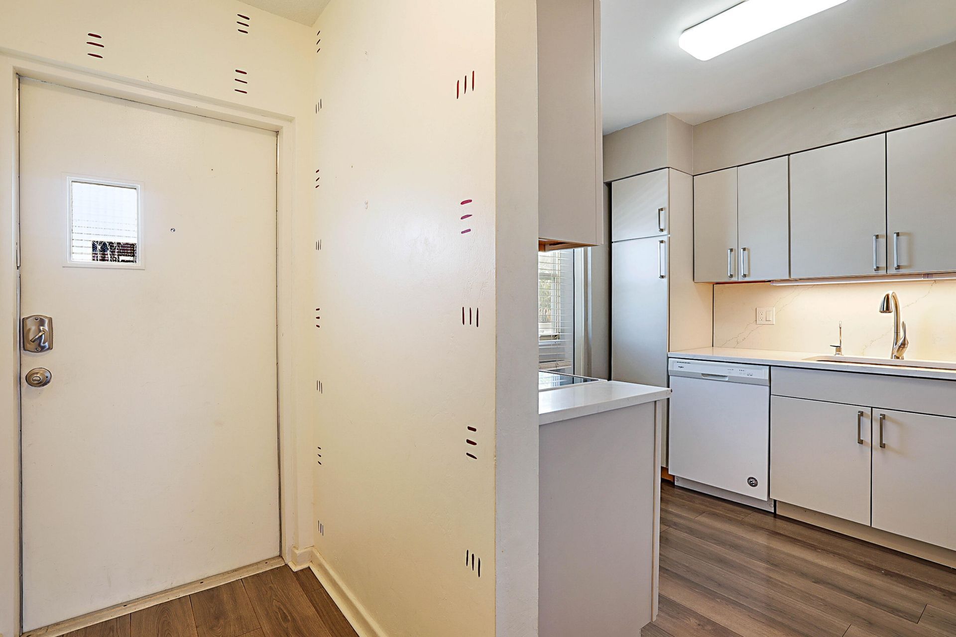 230 N Federal Highway, Unit 305, Deerfield Beach, FL 33441 Photo