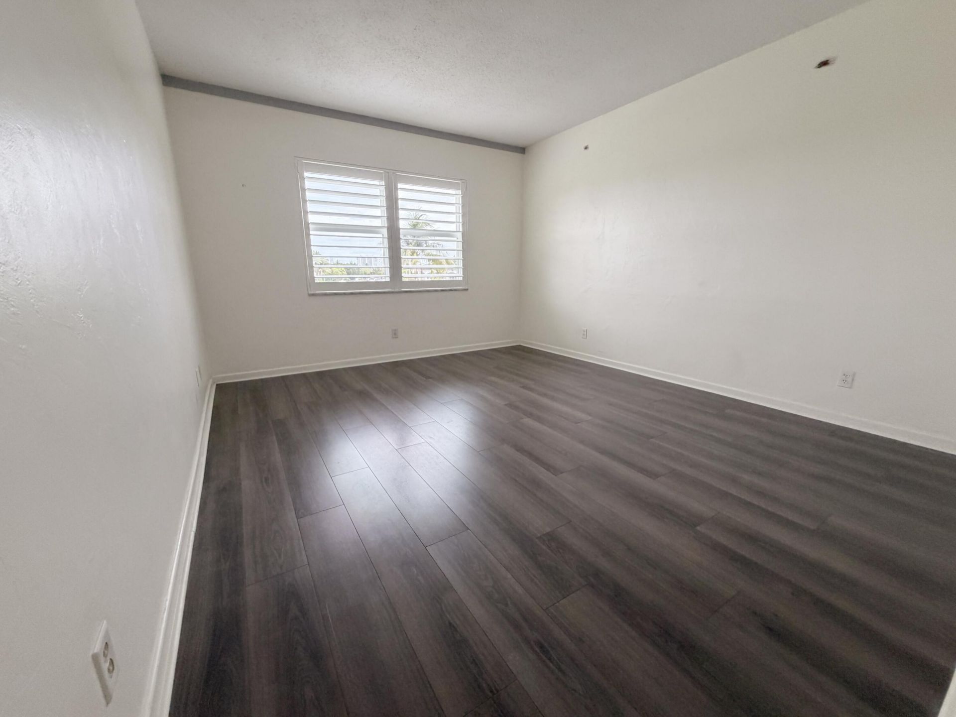 230 N Federal Highway, Unit 305, Deerfield Beach, FL 33441 Photo