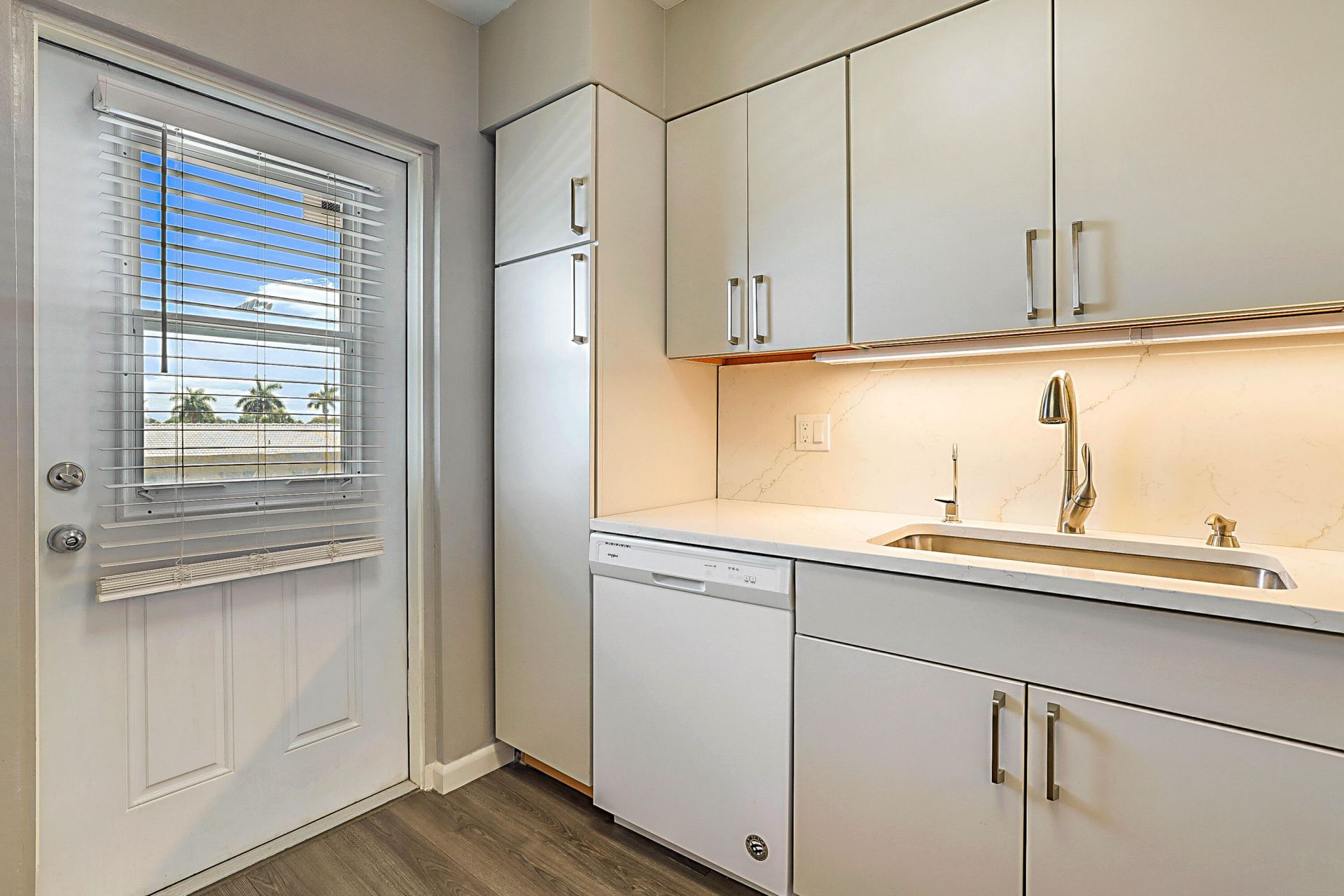 230 N Federal Highway, Unit 305, Deerfield Beach, FL 33441 Photo