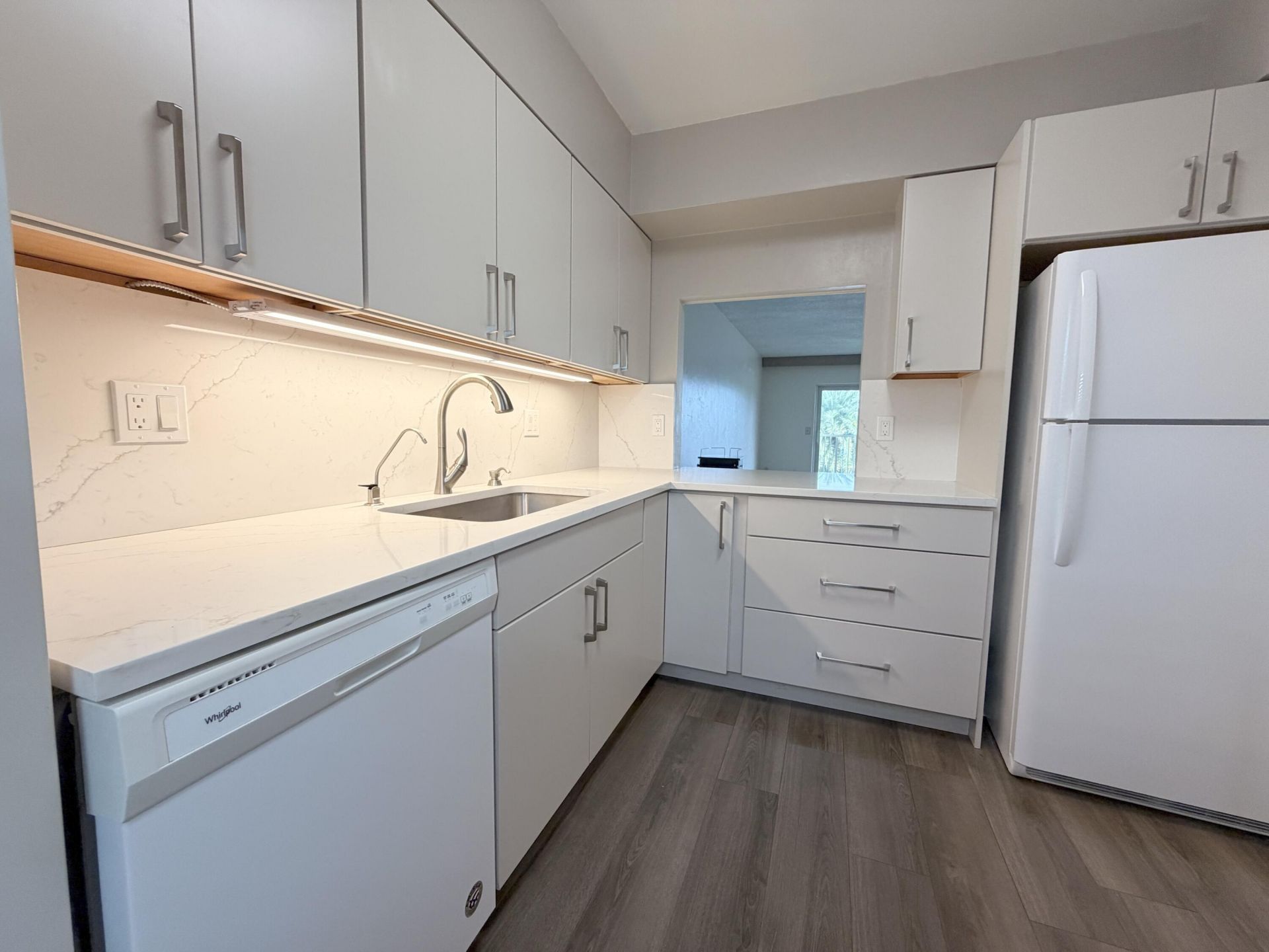 230 N Federal Highway, Unit 305, Deerfield Beach, FL 33441 Photo