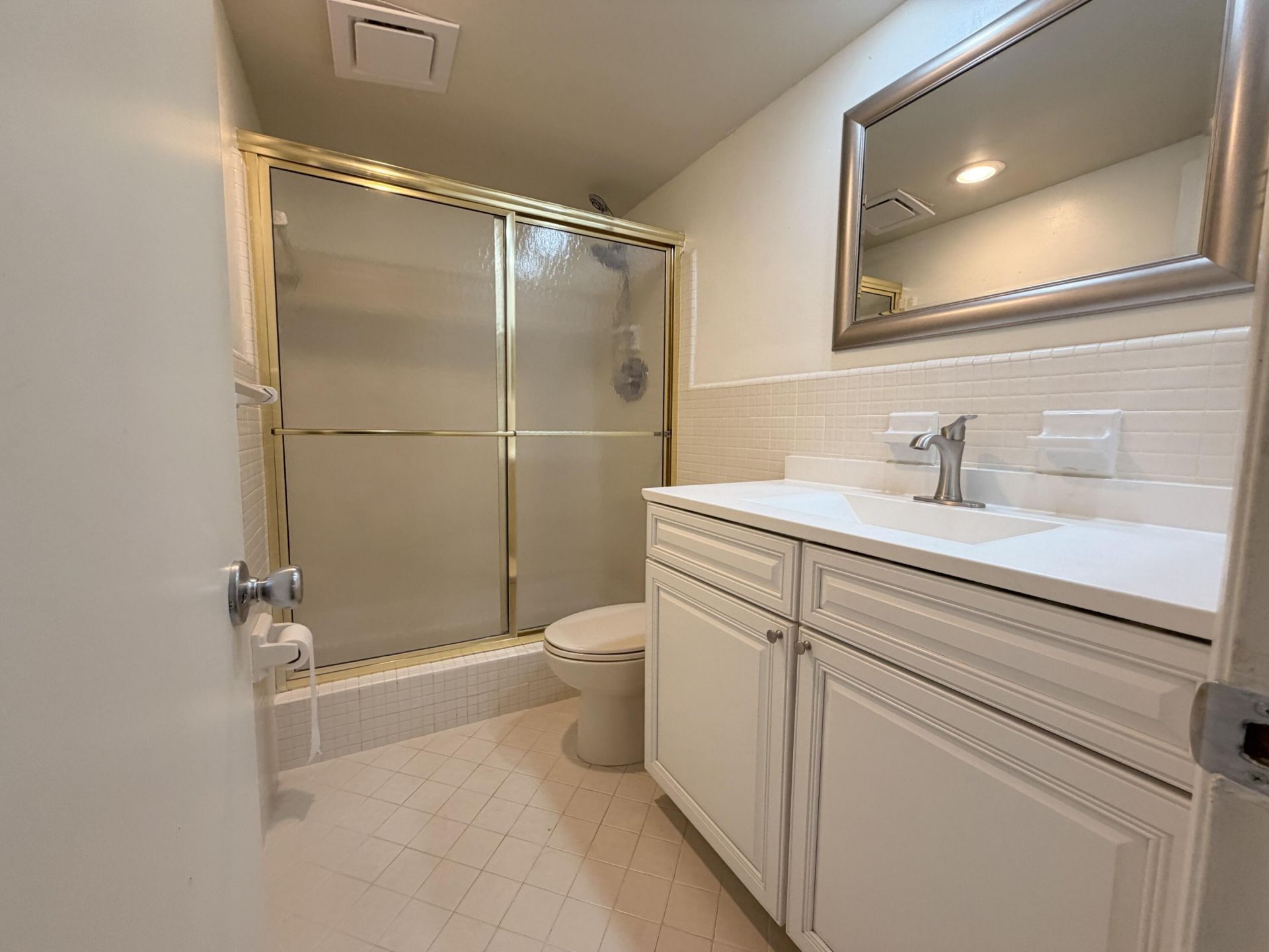 230 N Federal Highway, Unit 305, Deerfield Beach, FL 33441 Photo