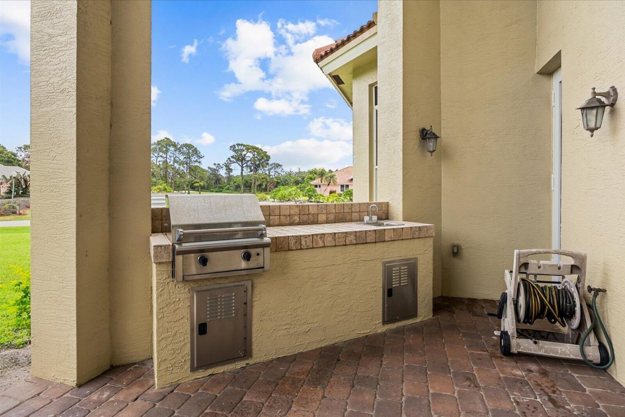 10303 SW Fiddlers Way, Palm City, FL 34990 Photo