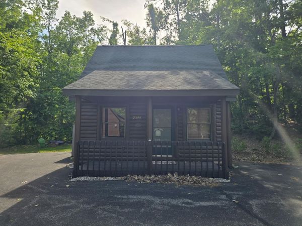 2344 Cabin Cove, Gaylord, MI 49735