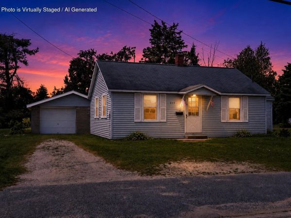 315 N Indiana Avenue, Gaylord, MI 49735