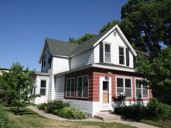 223 Copeland AVENUE, La Crosse, WI 54603