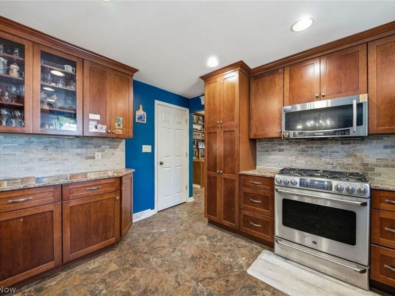 2103 David Avenue , Parma, OH 44134 Photo 4