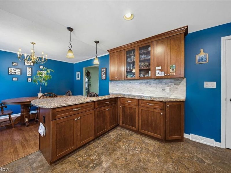 2103 David Avenue , Parma, OH 44134 Photo 6