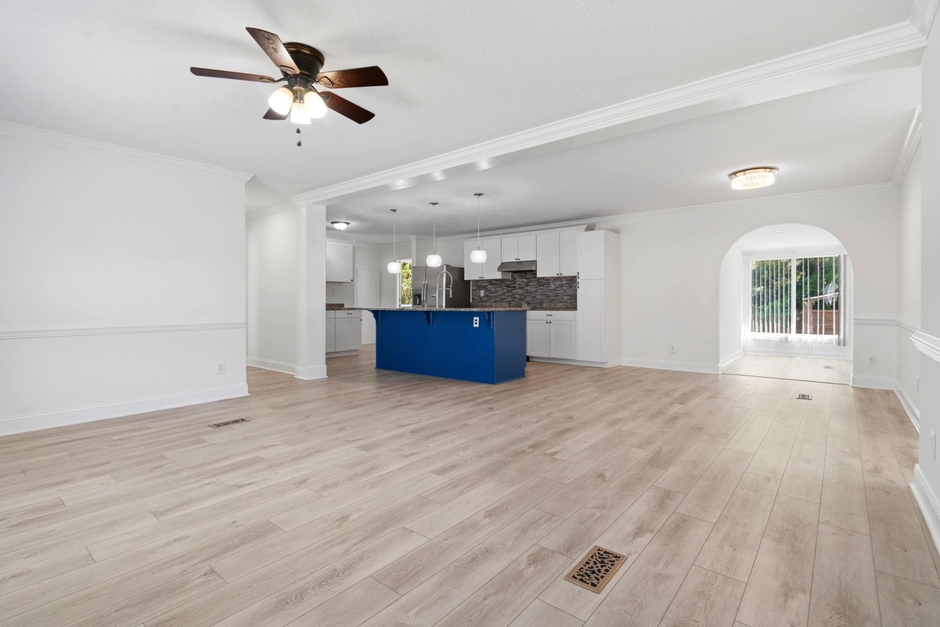 351 Southern Pines Dr. Photo 6