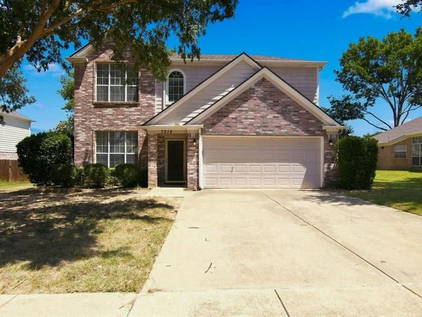 7212 Crabtree Lane, North Richland Hills, TX 76182