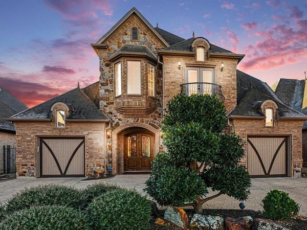8404 Sandhill Crane Drive, Fort Worth, TX 76118