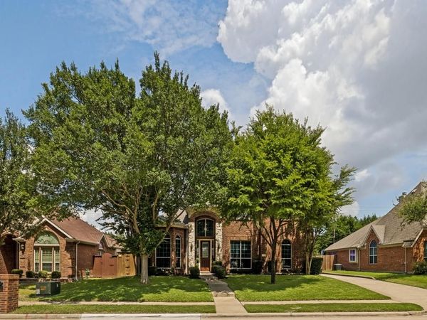 1192 Oak Hill Lane, Murphy, TX 75094
