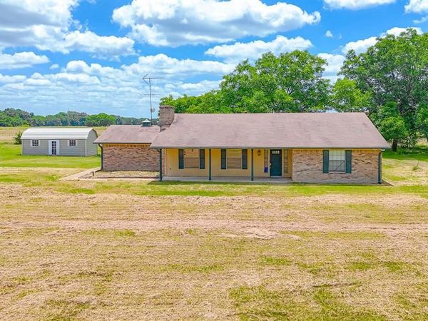 955 Fm 667, Purdon, TX 76679