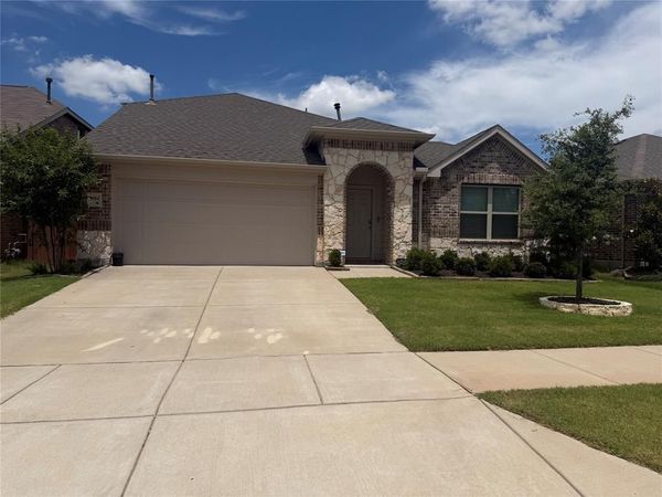 3404 Western Trail , Crandall, TX 75114