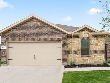 8608 Centerboard Lane, Fort Worth, TX 76179