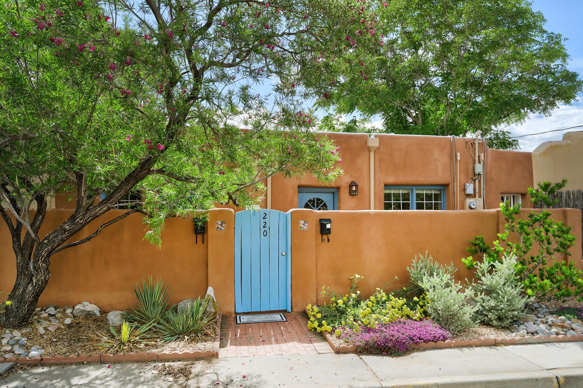 220 San Pasquale Avenue Nw, Albuquerque, NM 87104 Main Photo