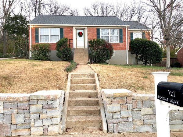 721 Kendall Dr , Nashville, TN 37209