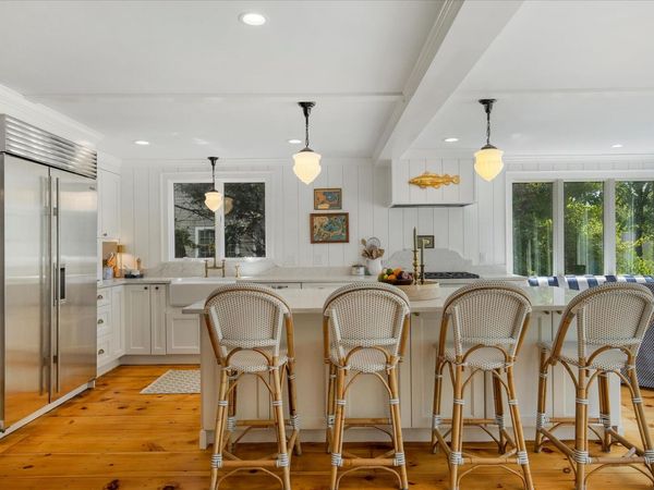 200 Main Street, Sandwich, MA 02563