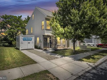 19 PARKVIEW DRIVE, CARLISLE, PA 17013