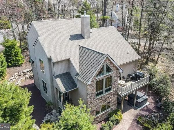 134 LONGVIEW DRIVE , LAKE HARMONY, PA 18624