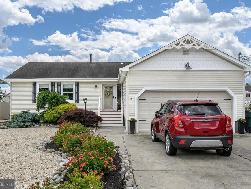 30 Atlantis Boulevard, Tuckerton, NJ 08087 Main Photo