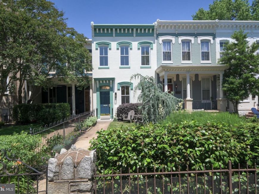 638 North Carolina Avenue Se, Washington, DC 20003 Main Photo