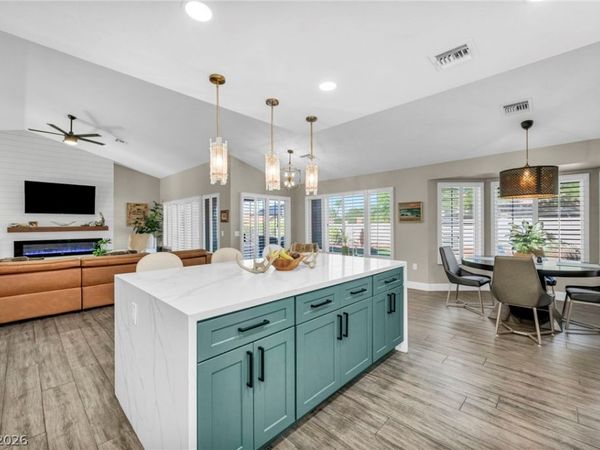 2412 Showcase Drive, Las Vegas, NV 89134