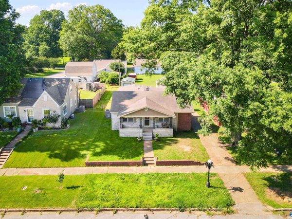 703 East 2nd Street, Tuscumbia, AL 35674