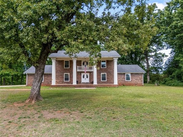 451 Toms Creek Road , Martin, GA 30557