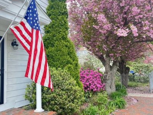 45 Hayes Ave, Lowell, MA 01854