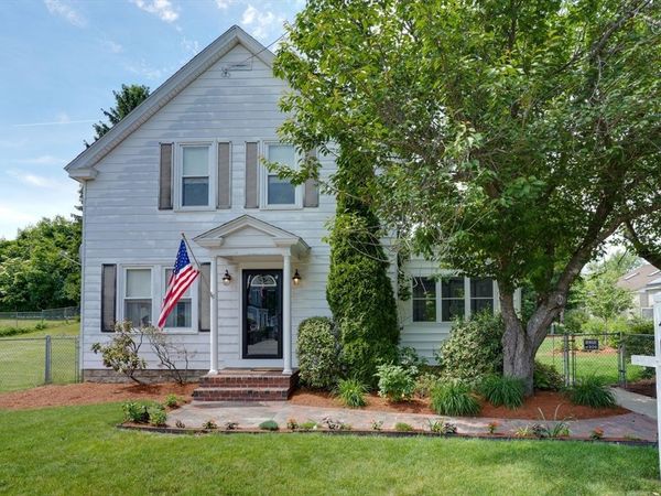 45 Hayes Ave, Lowell, MA 01854