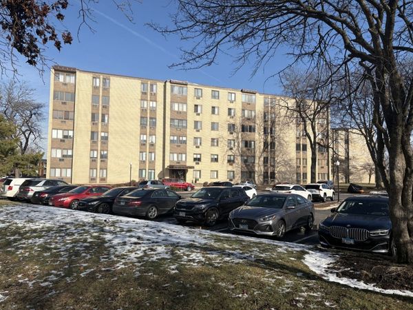9725 S Karlov Avenue , Unit 305, Oak Lawn, IL 60453